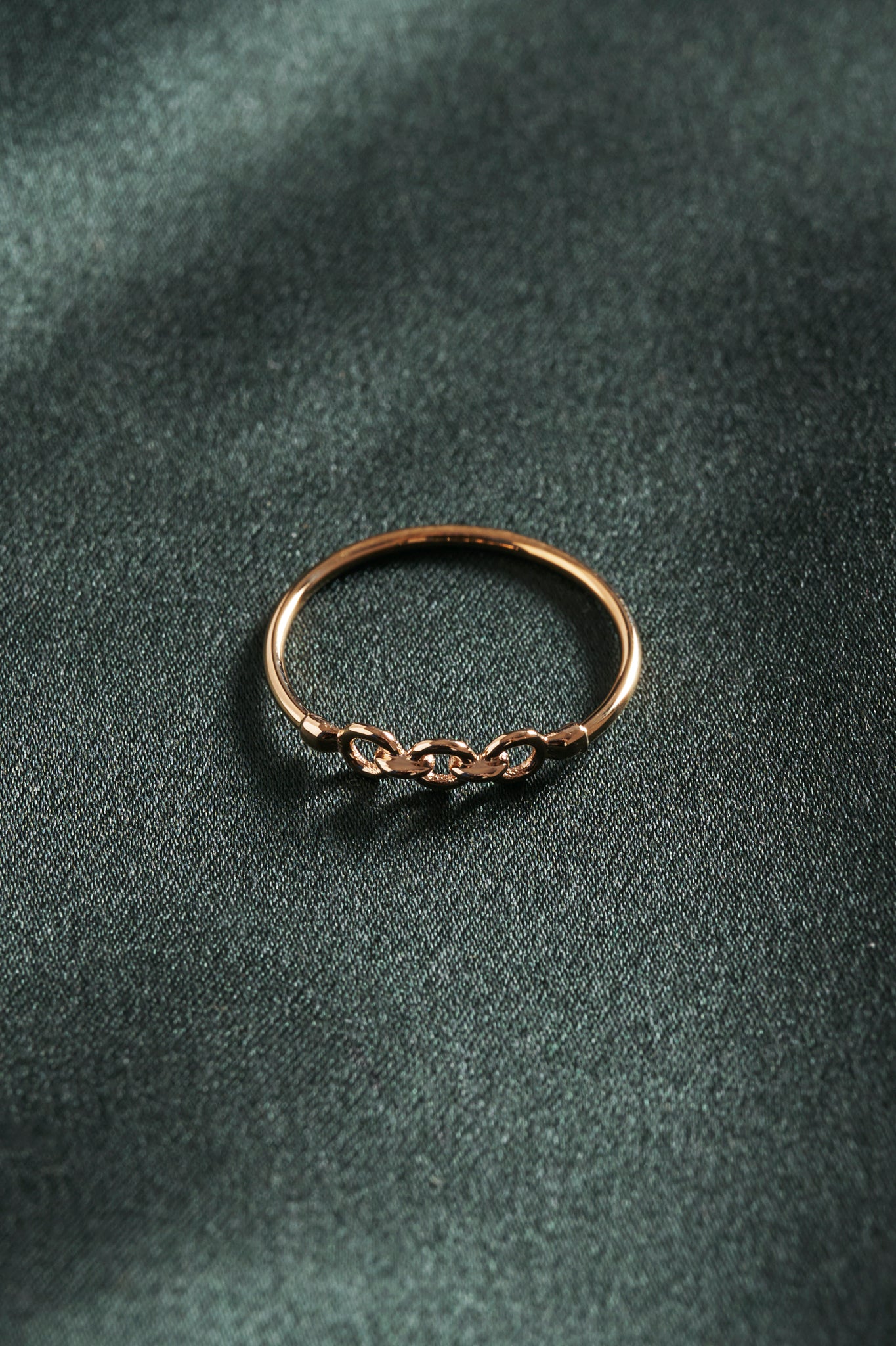 Petite Gena Ring